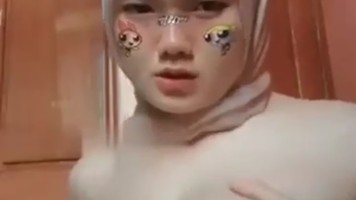 Ukhti Jilbab Pap Bugil Remas Toket Hot!